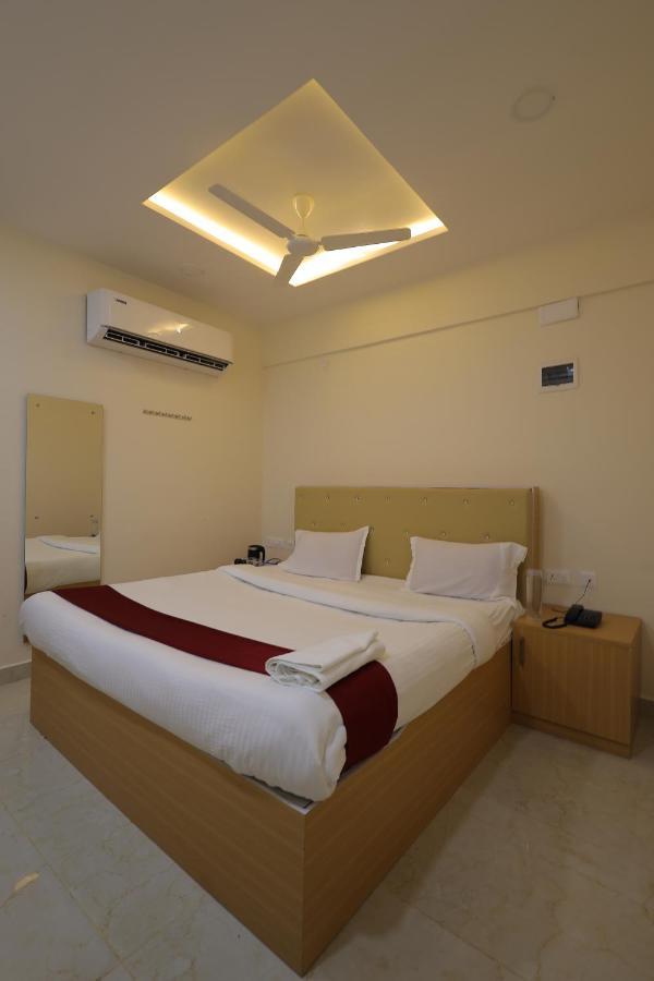 Hotel Rajam Selva Sirkazhi Exteriör bild